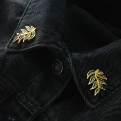 ECTOGASM Gold Leaves | COLLAR PIN SET