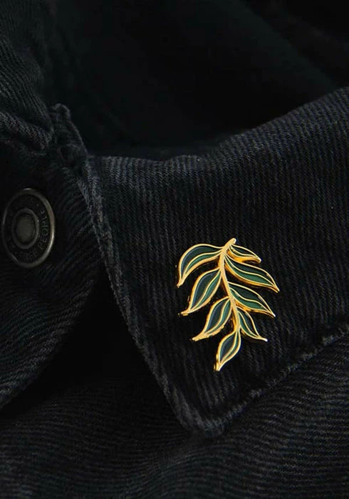 ECTOGASM Gold Leaves | COLLAR PIN SET - Image 2