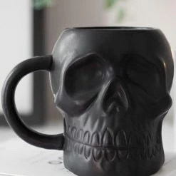 GOTHIC GIFTS Matte Black | SKULL MUG