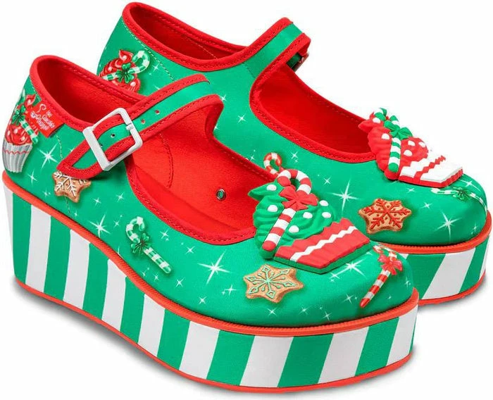 HOT CHOCOLATE Baking Christmas | PLATFORMS**