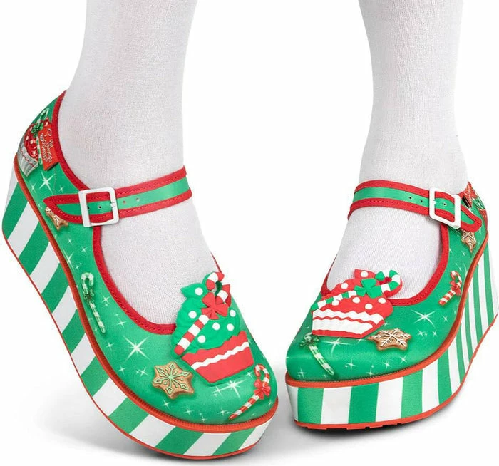 HOT CHOCOLATE Baking Christmas | PLATFORMS** - Image 2