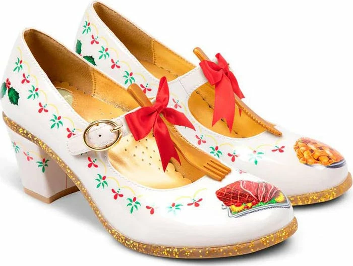 HOT CHOCOLATE Christmas Feast | MID HEELS*