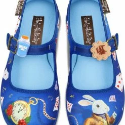 HOT CHOCOLATE Rabbit's Hole | FLATS