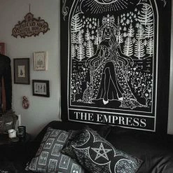THE PRETTY CULT The Empress | TAPESTRY