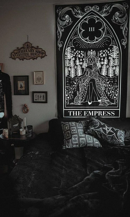 THE PRETTY CULT The Empress | TAPESTRY - Image 3