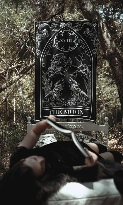 THE PRETTY CULT The Moon | TAPESTRY